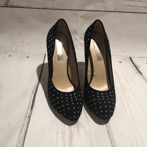 I N C Size 7.5 Heels with gold dot details